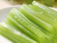 清炒莴苣用焯水吗,莴苣煲汤苦吗