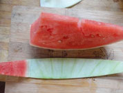 西瓜为大王,香蕉排边靠的水果拼盘