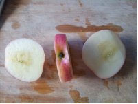 苹果小螃蟹怎么做,将苹果切成小螃蟹的水果拼