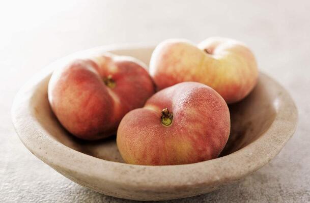 蟠桃的营养价值 怎么吃蟠桃更有营养(视频)