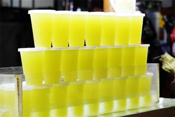 甘蔗汁的功效与作用 路边的甘蔗汁可以喝吗