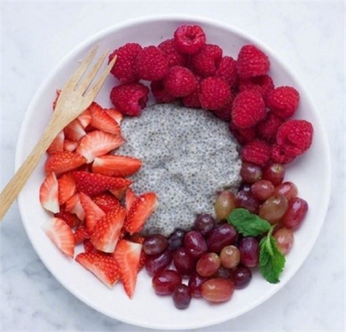 2种简单的水果拼盘图片,花色摆放的水果拼盘