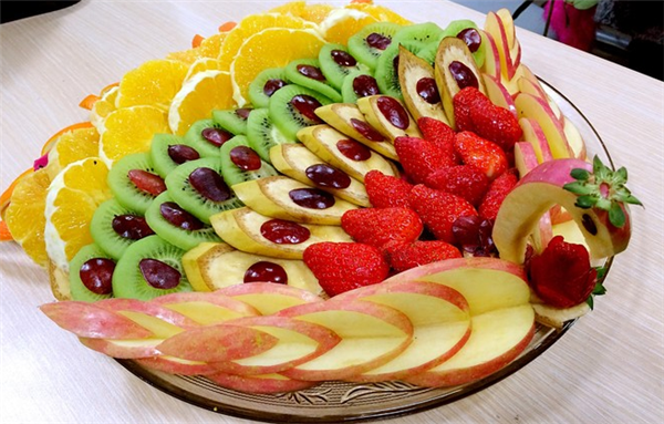 用水果拼盘制作出孔雀,孔雀变成了火鸡是怎么回事