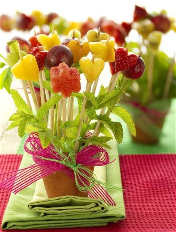 过生日的创意水果拼盘图片,比蛋糕更优雅的创意水果拼盘