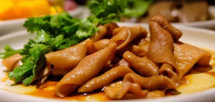 鹅肠怎么处理，五香鹅肠的做法和配料