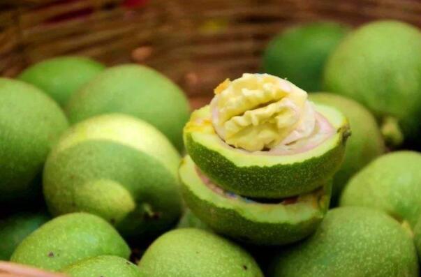 青皮核桃什么时候上市,青皮核桃多少钱一斤