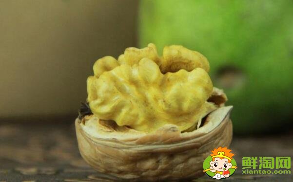 青皮核桃怎么吃,核桃去青皮用什么药
