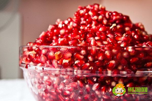 石榴可以连籽一起榨汁吗,破壁机可以打石榴籽吗