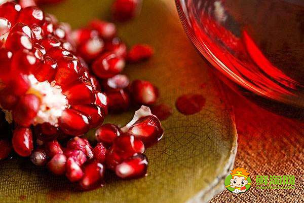 石榴吃的是肉还是水,石榴吃水还是吃肉减肥