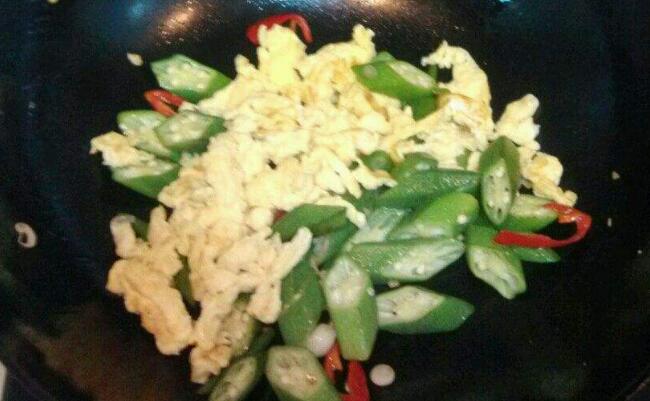 秋葵怎么做好吃又简单,秋葵炒鸡蛋的做法